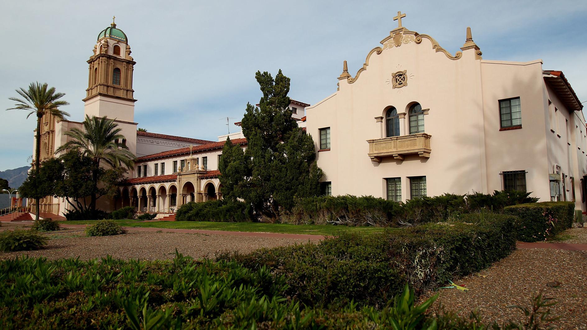 Tucson choirs hope to fill former iconic monastery with the sound of music